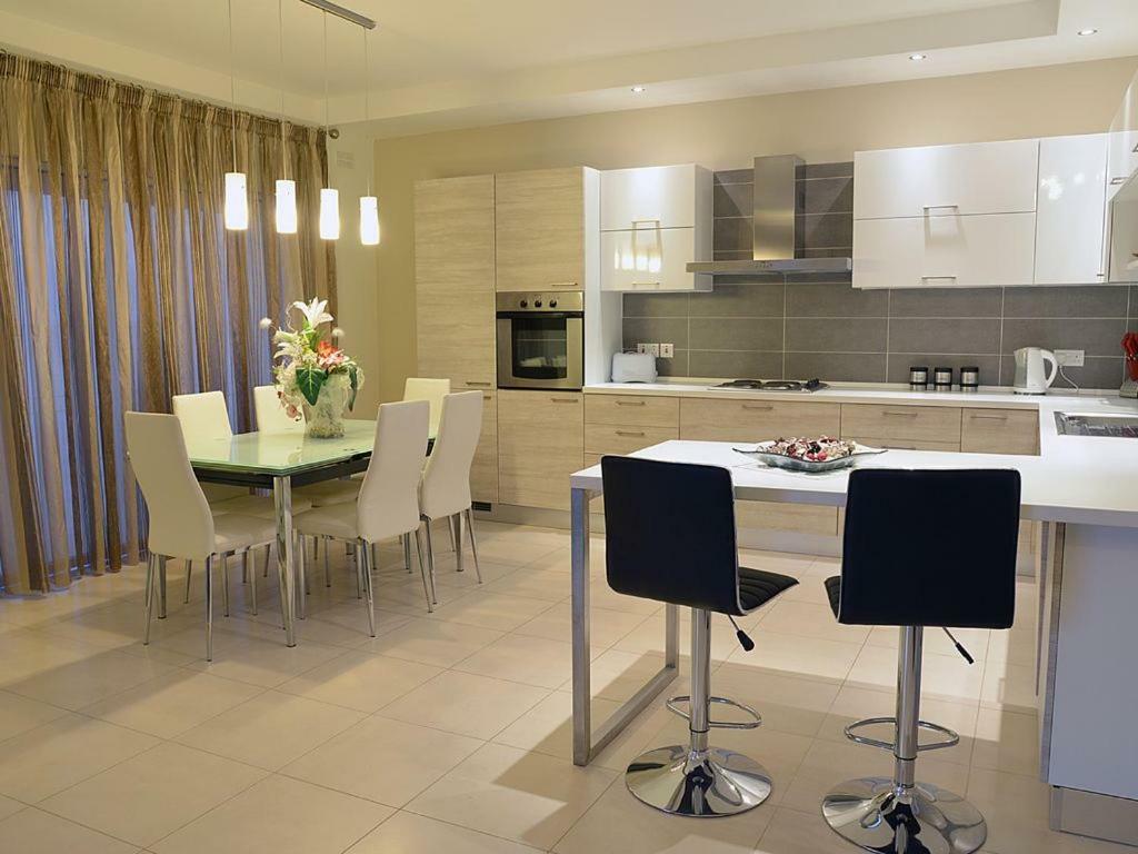 Tas-Sellum Residence Mellieha Exterior photo